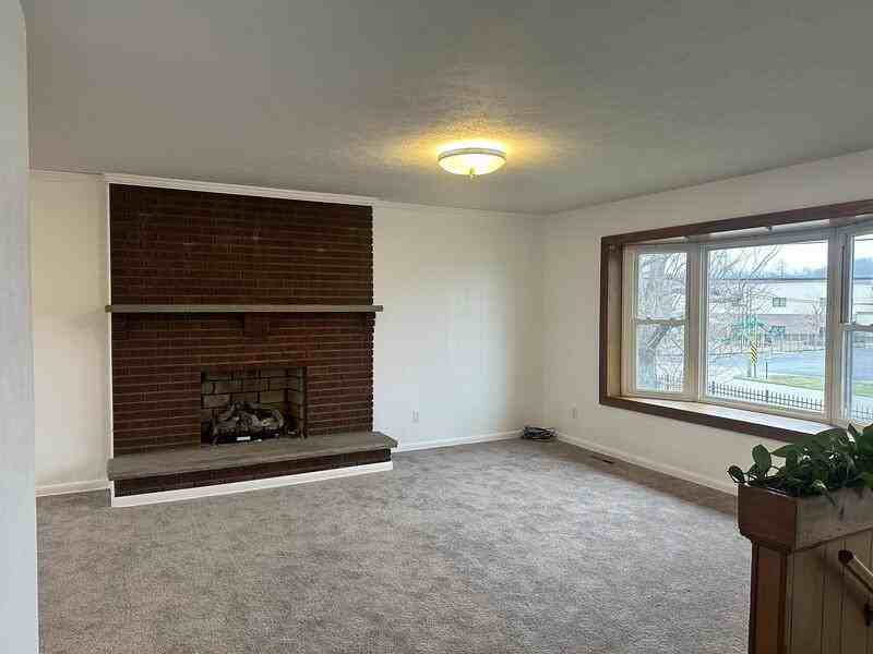 2846 Virginia Ave - Photo 2 of 13