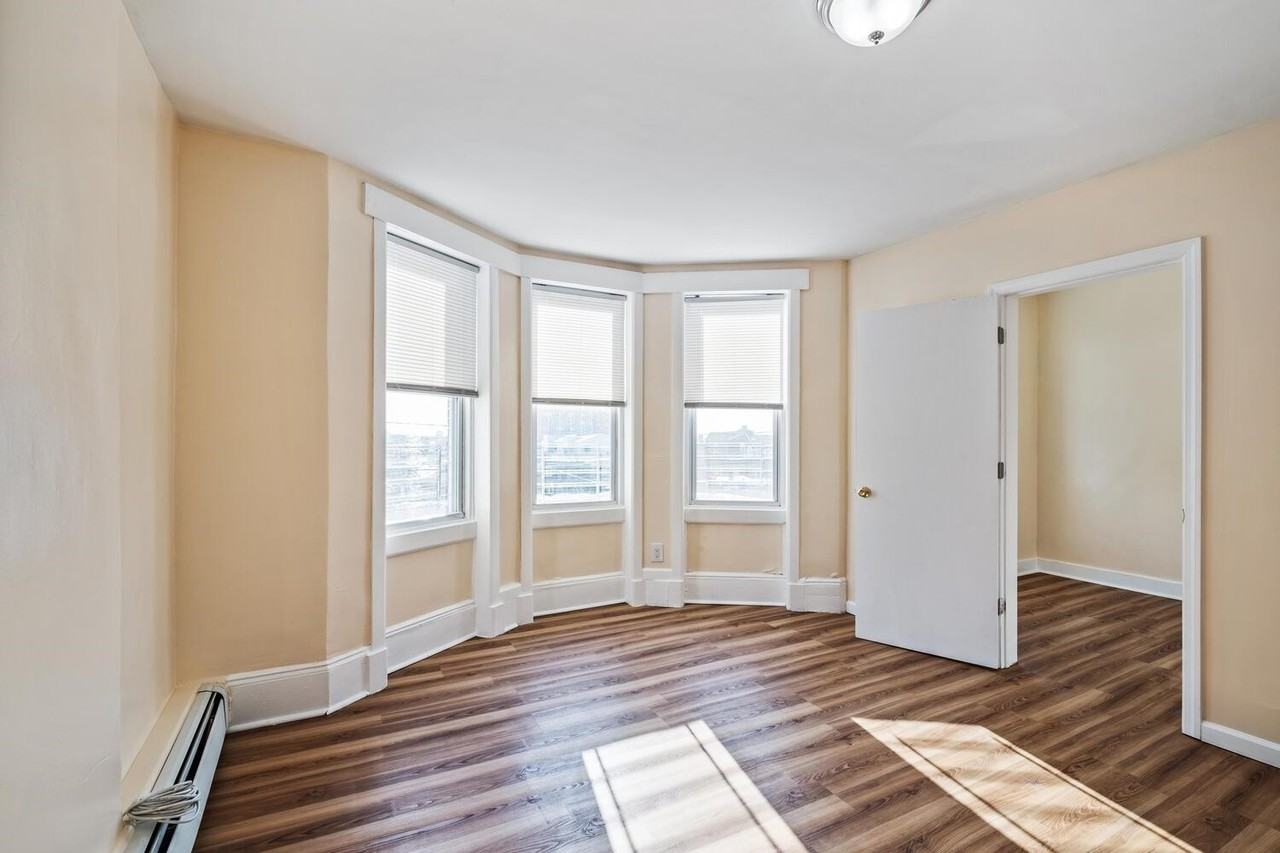 408 65th St 2, West New York, NJ 07093 2 Bedroom Apartment for 1,900