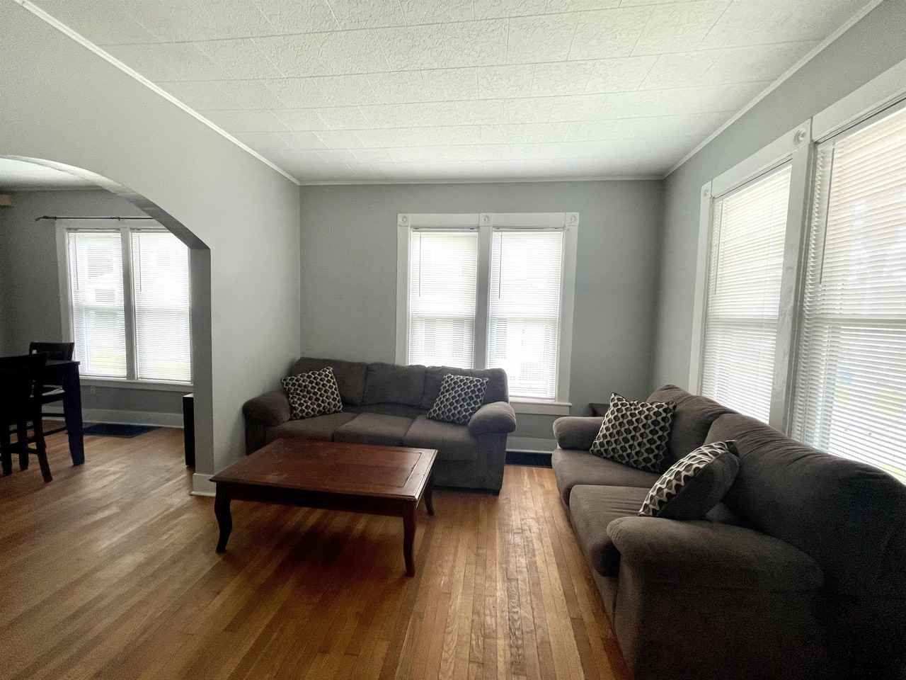 69-71 Groton Avenue - Photo 2 of 18