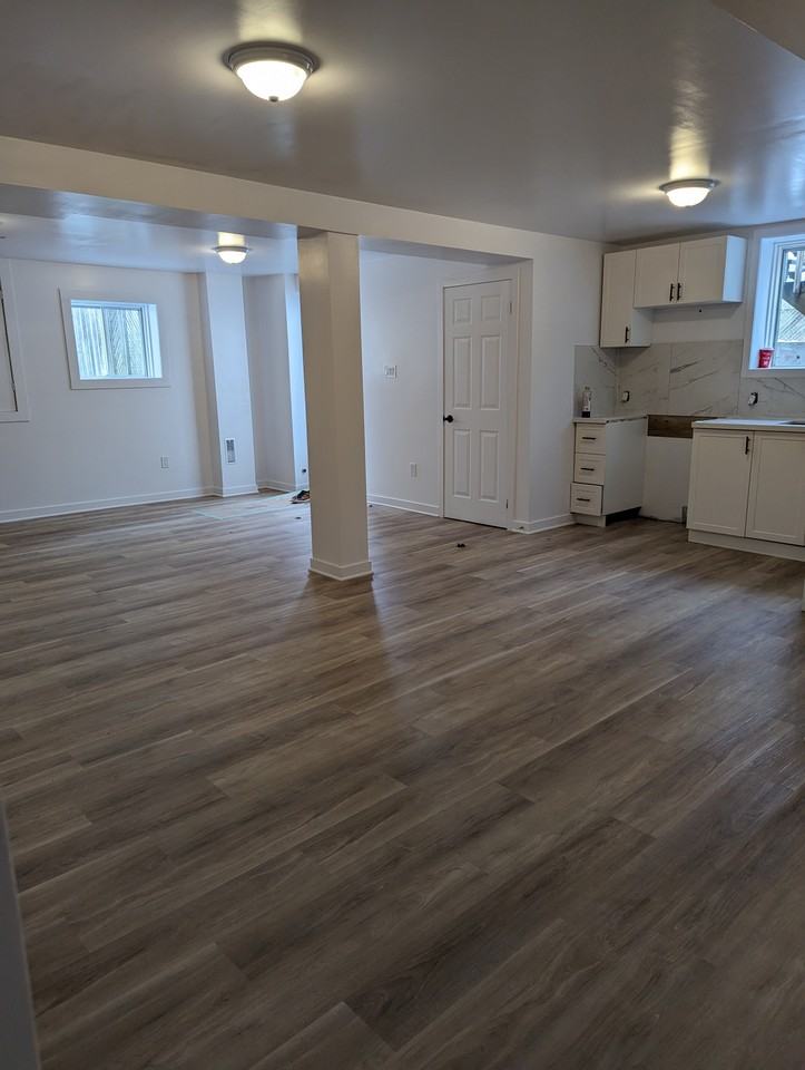 Woodmount Dr & Ritson Rd N - Photo 2 of 12