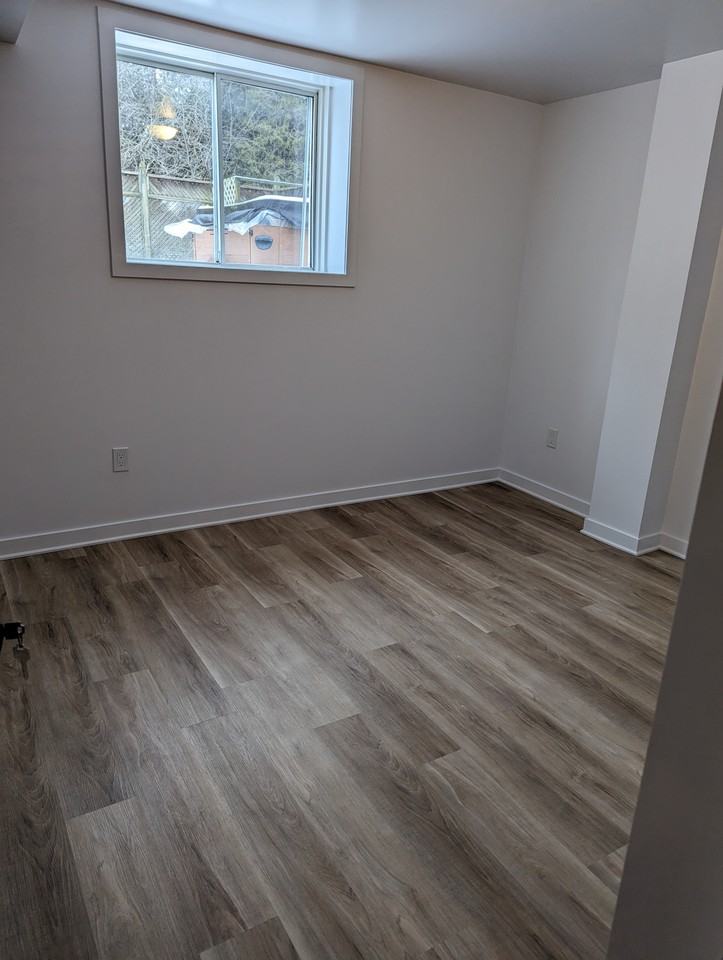 Woodmount Dr & Ritson Rd N - Photo 3 of 12