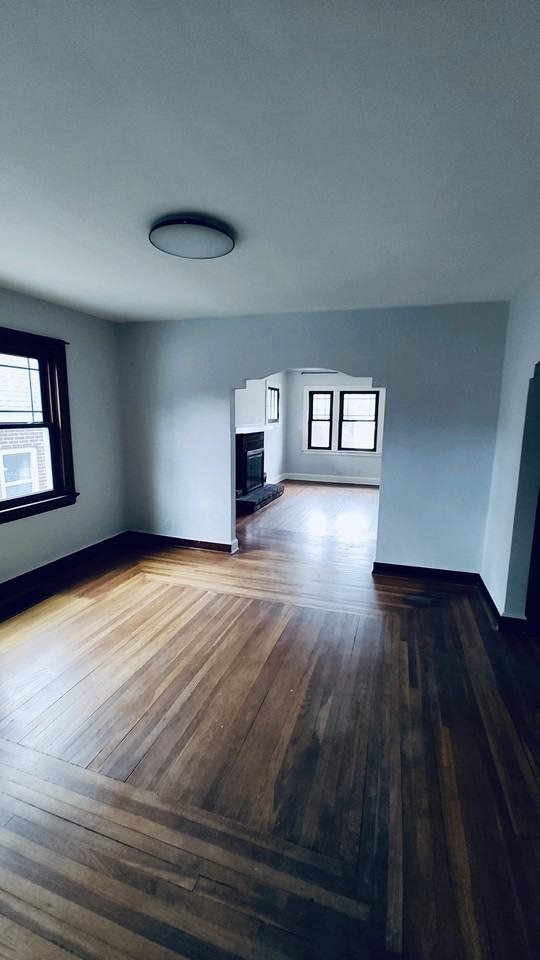 208 Roosevelt Avenue - Photo 2 of 14