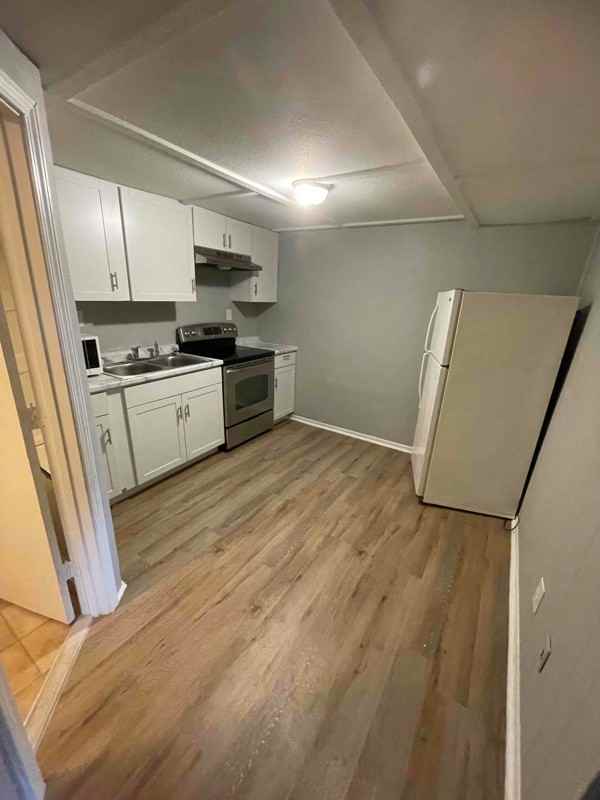 2305 16th Ave #1 - Photo 3 of 4