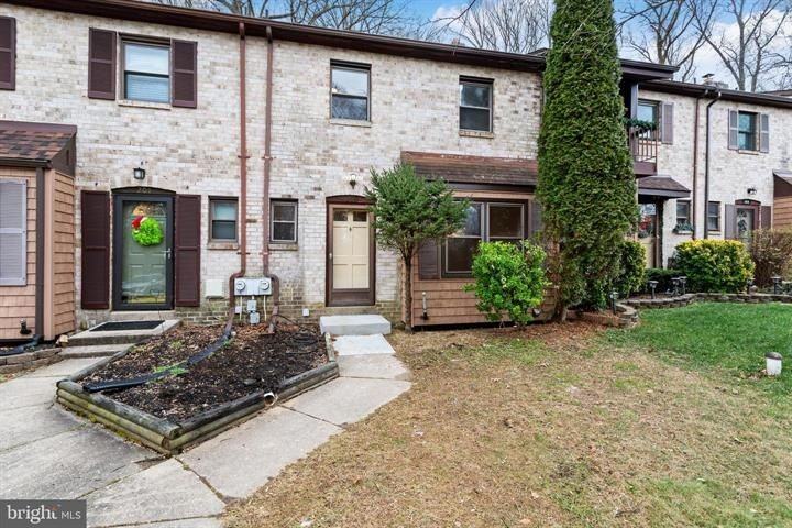 200 Bishop Dr - Photo 2 of 39