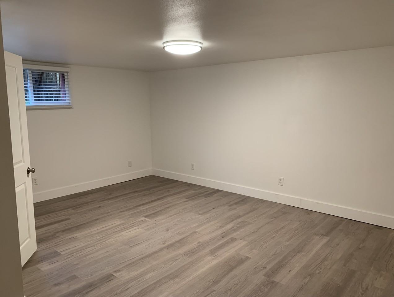 2023 S Mcclellan St - Photo 3 of 16