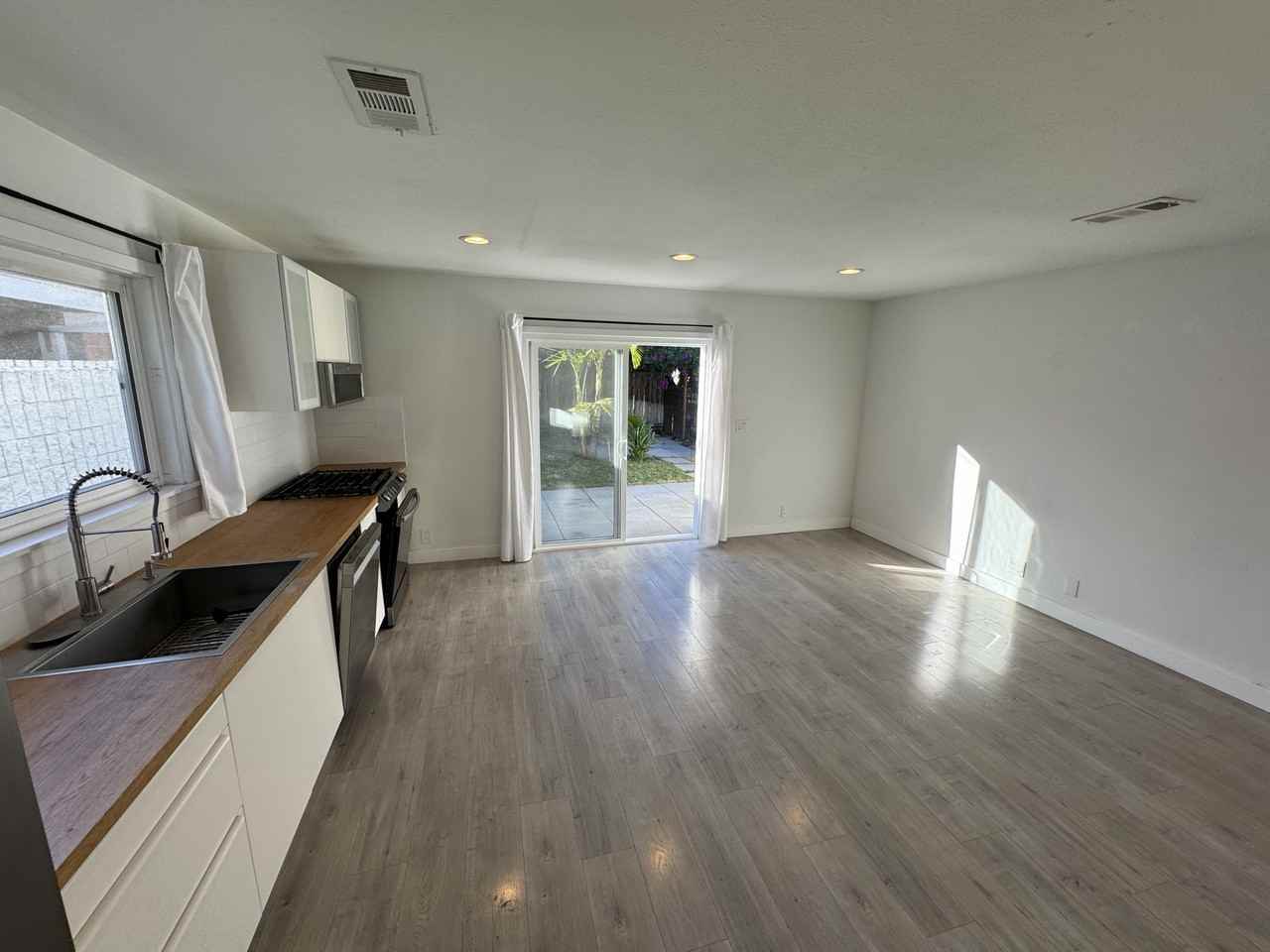 2210 S Glenarbor St #NA - Photo 2 of 36