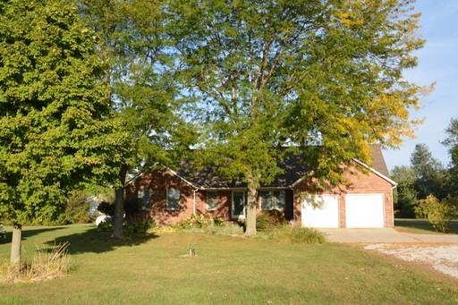 315 Mink St SW - Photo 3 of 33