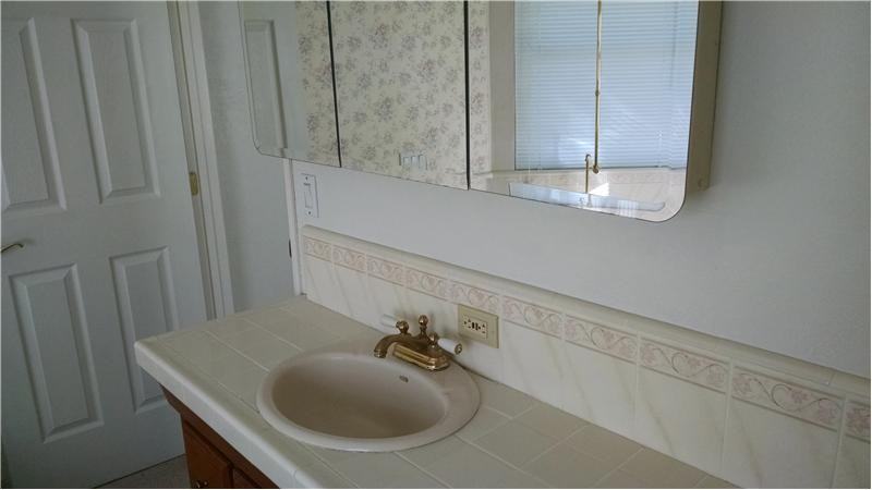 583 Mandarin Hill Rd - Photo 3 of 36