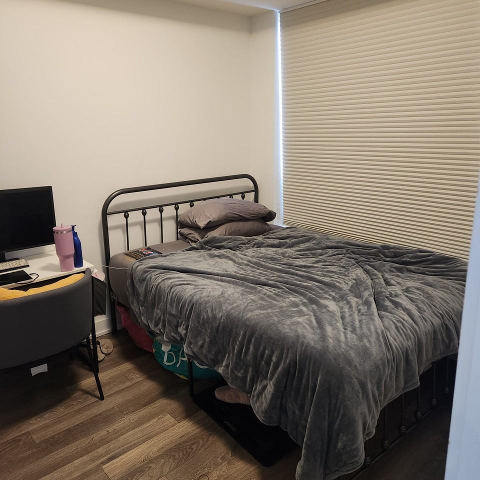 Danforth Ave & Greenwood Ave #207 - Photo 4 of 12