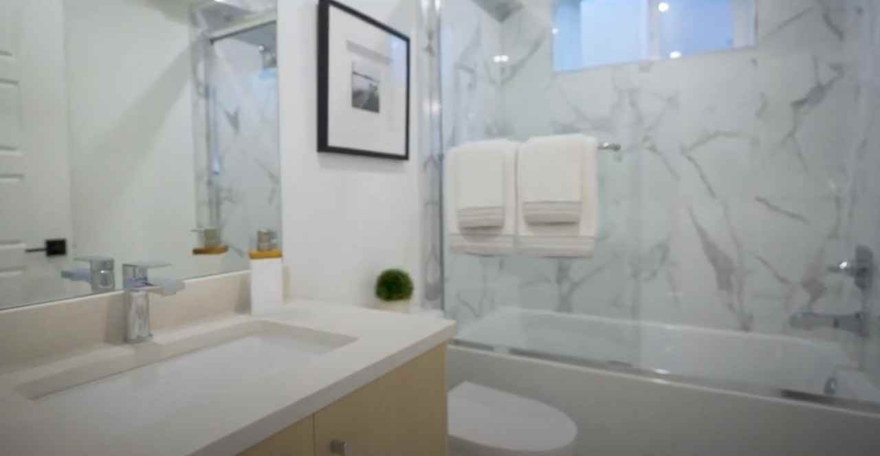 1210 Nootka Street - Photo 6 of 7