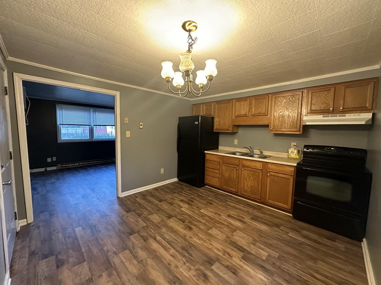 430 N Greensburg St #430 - Photo 5 of 11