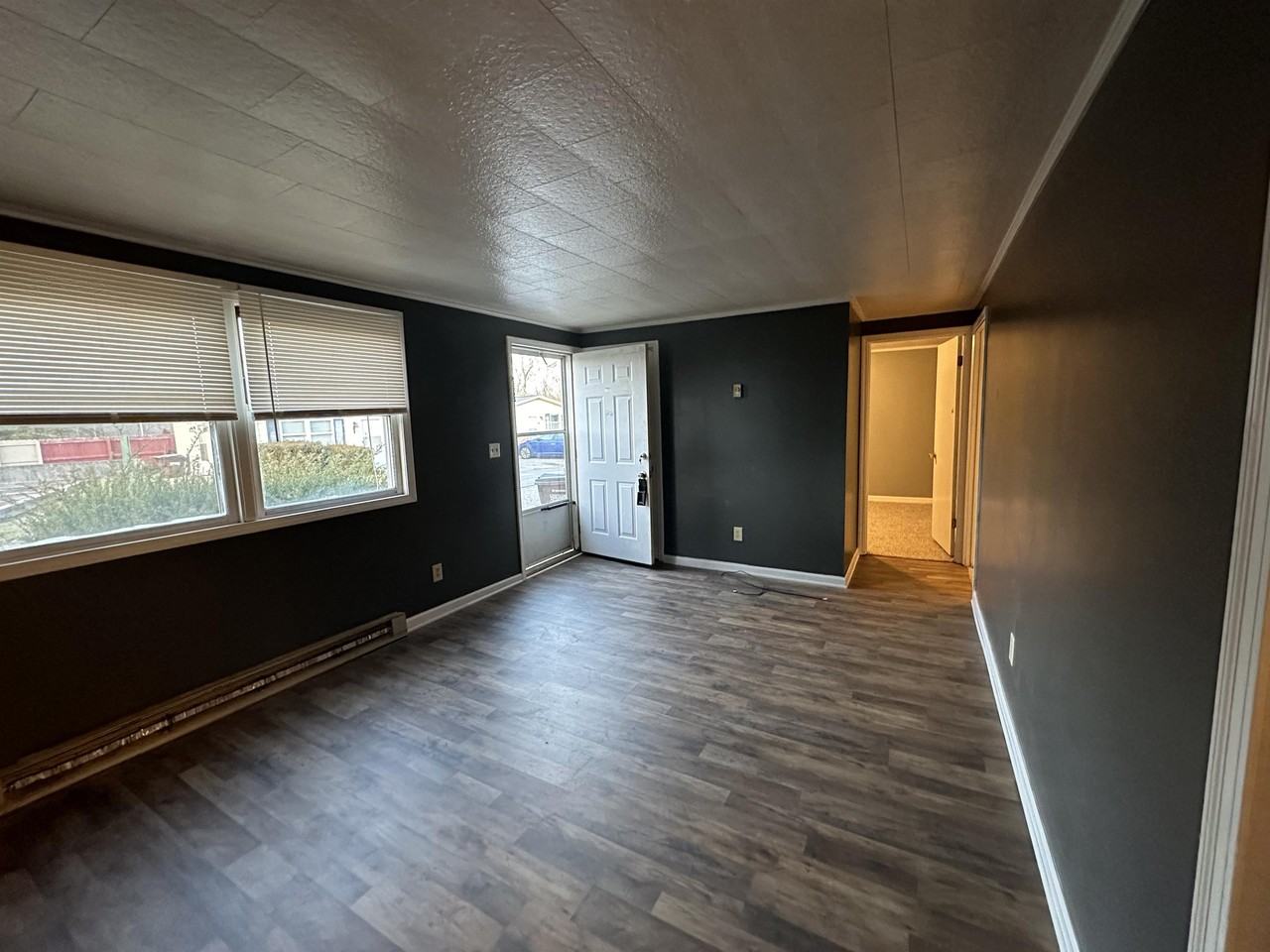 430 N Greensburg St #430 - Photo 6 of 11