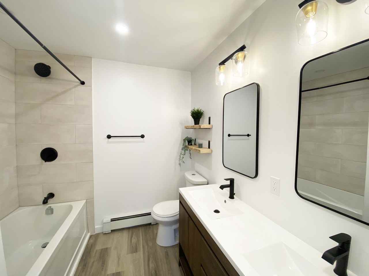 668 Claude Street #A - Photo 7 of 16