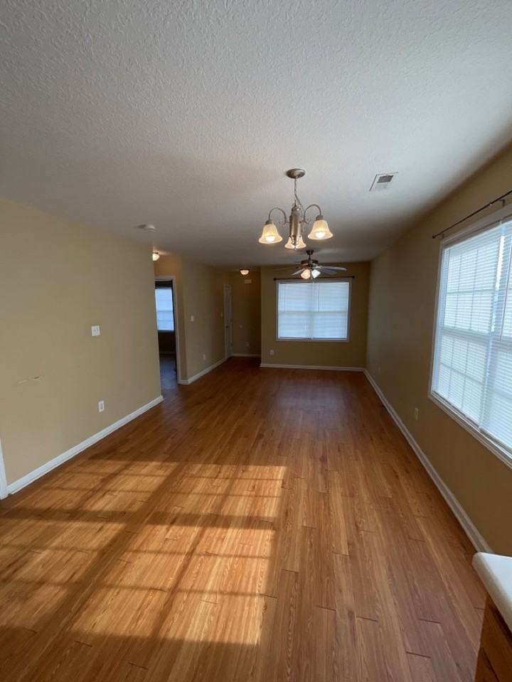 206 Angus Ln - Photo 3 of 13