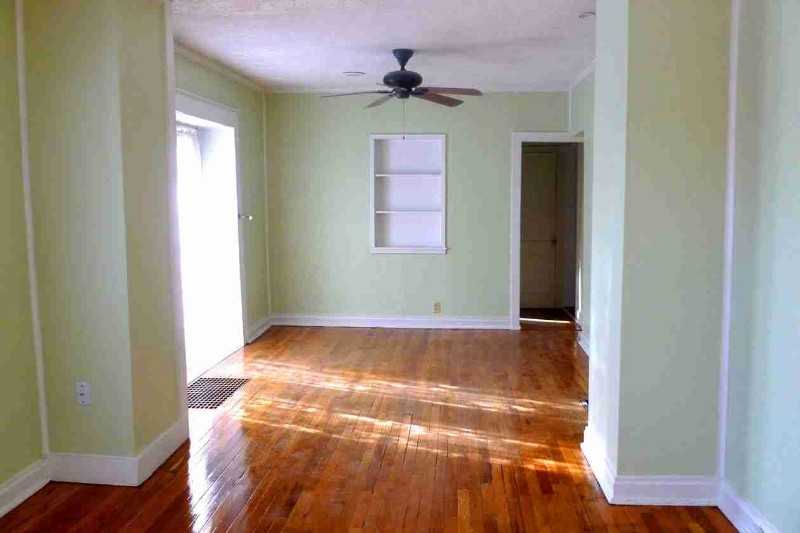 4810 Holly St - Photo 3 of 3