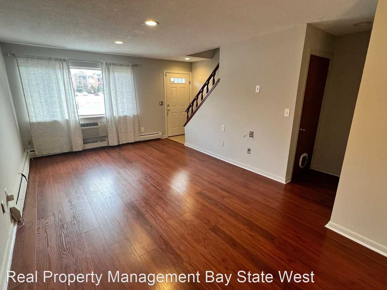 154 High Path Rd - Photo 3 of 26