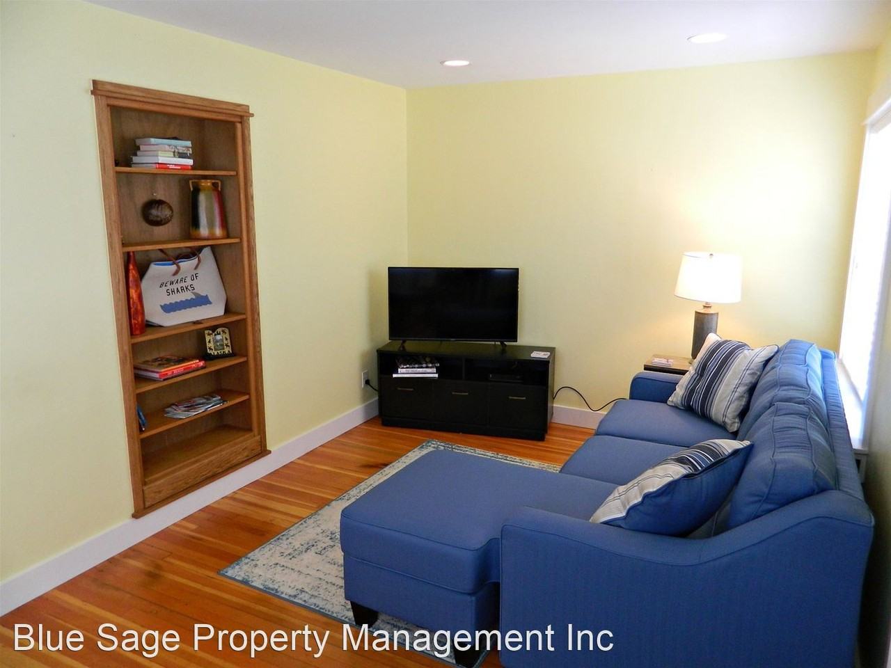 711 E Lauridsen Blvd - Photo 2 of 16