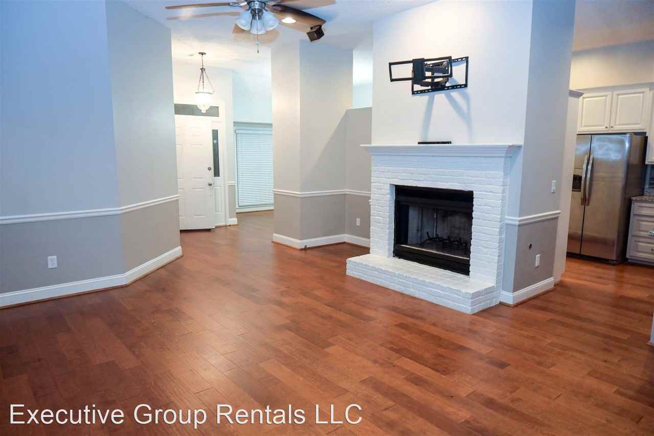 4847 Champions Way - Photo 2 of 40