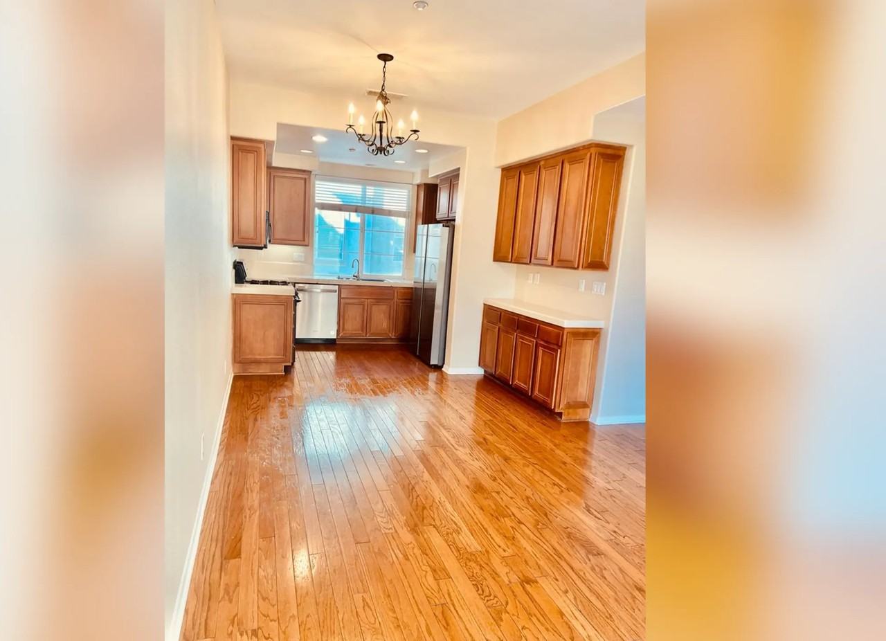 617 Kennedy Way - Photo 3 of 11