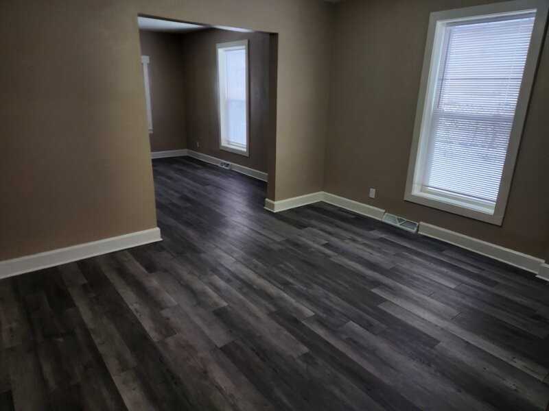 406 7th St - Photo 6 of 20