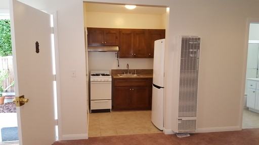 1818 Lake St - Photo 3 of 15