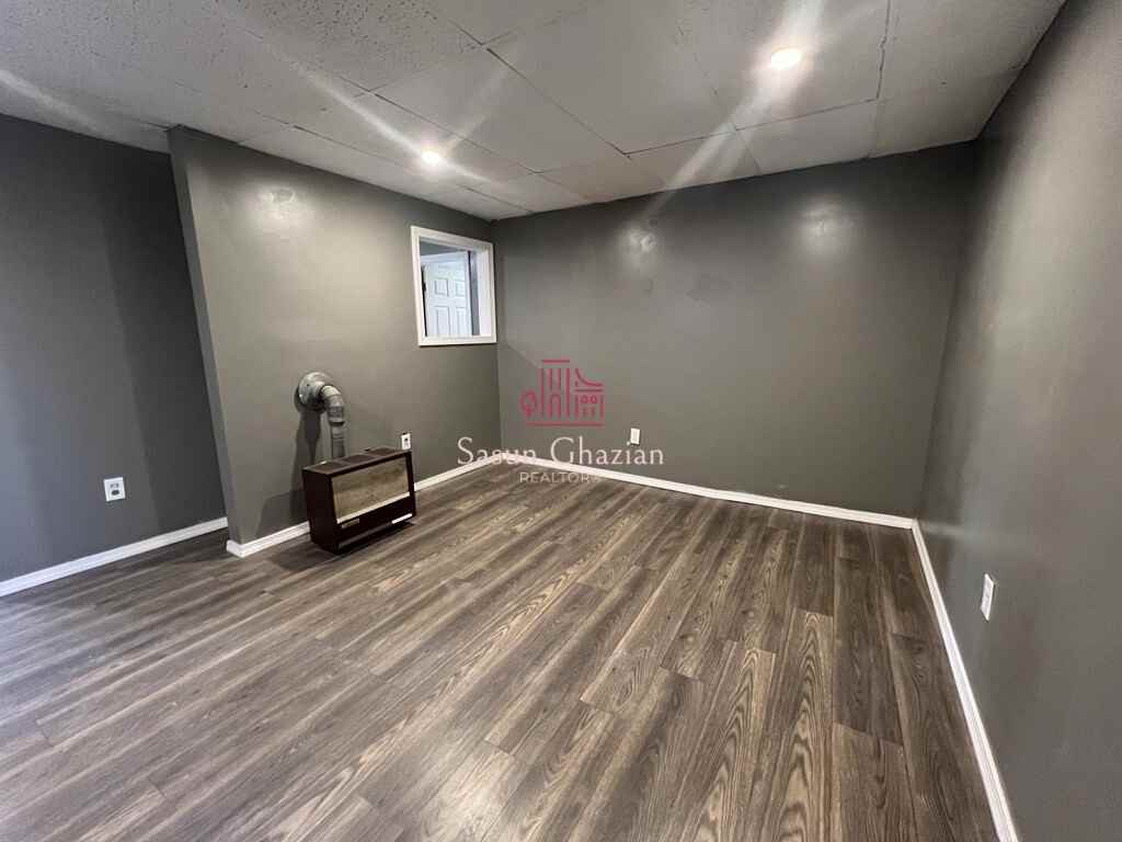 81 Merrifield St #B - Photo 2 of 10