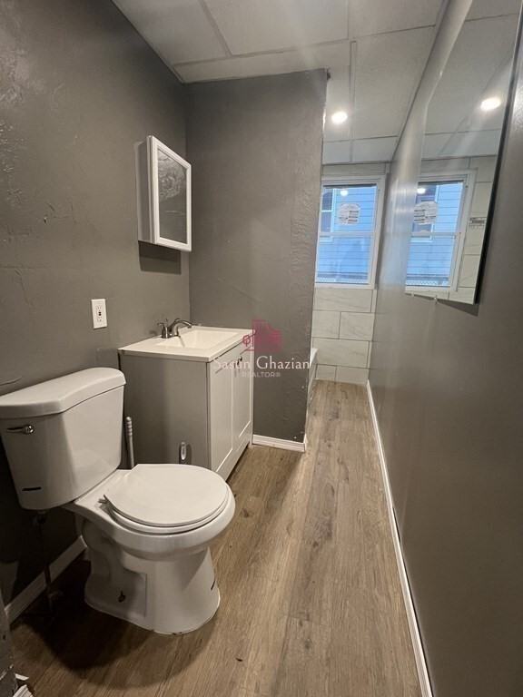 81 Merrifield St #B - Photo 6 of 10