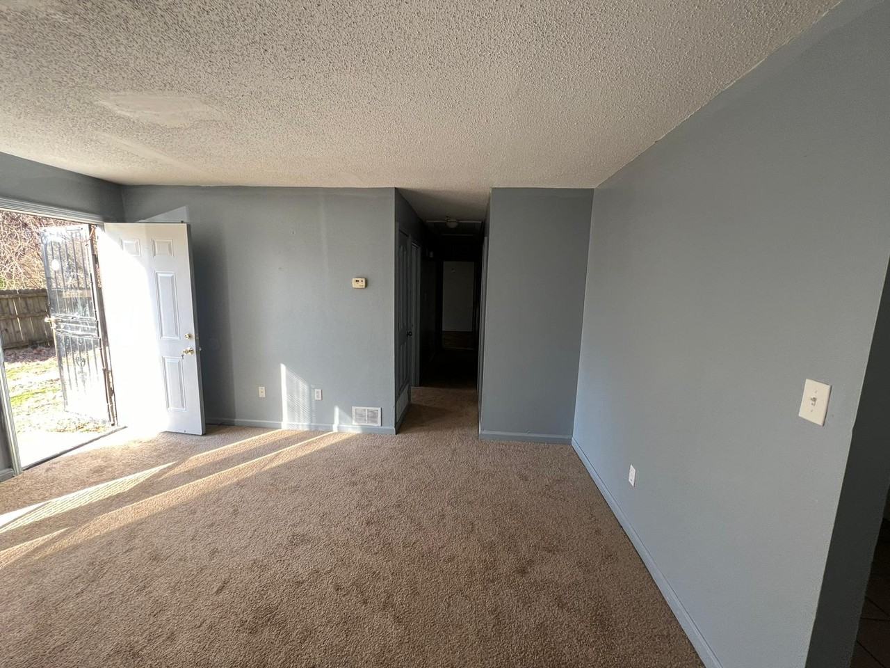 3156 Chandler St - Photo 5 of 7