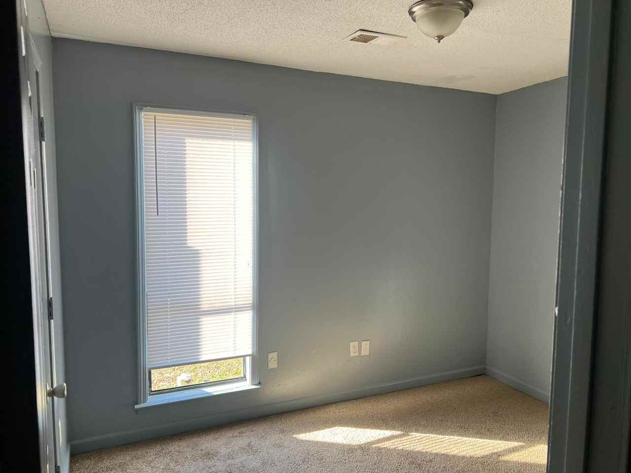 3156 Chandler St - Photo 6 of 7