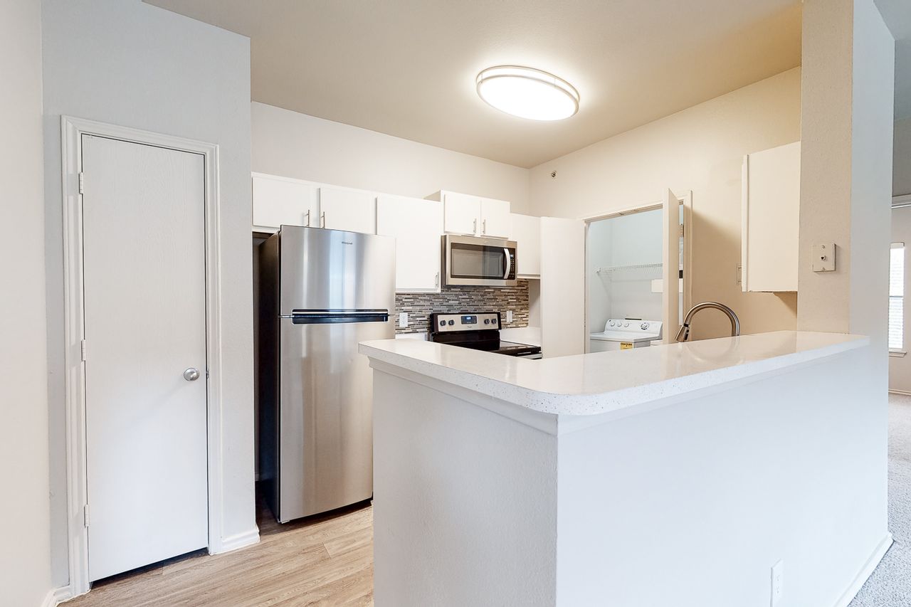 Sereno Park Apartments - Photo 3 of 50