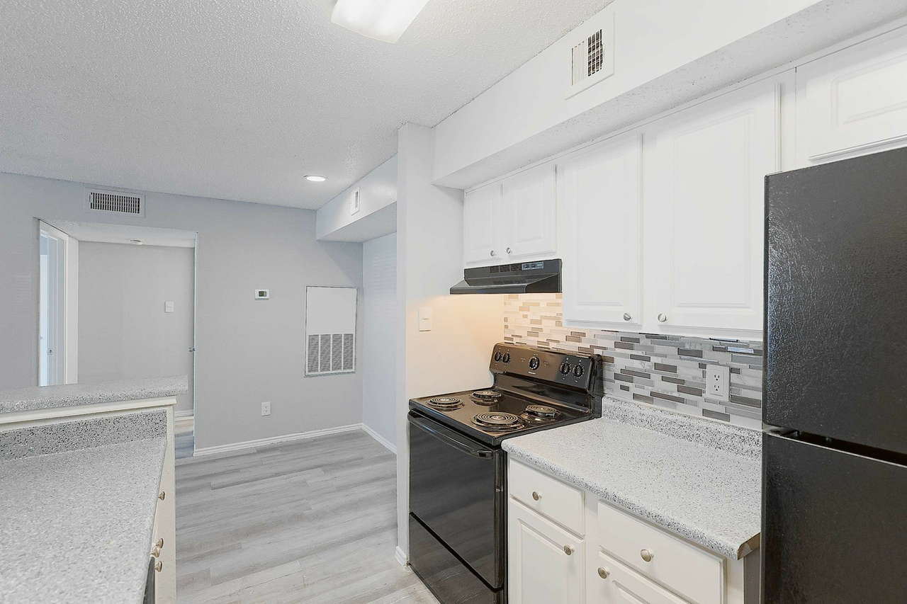 Derby Park Apartments - Photo 3 of 50