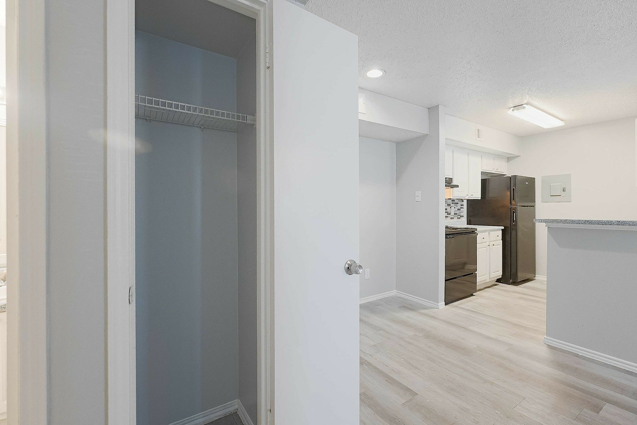 Derby Park Apartments - Photo 6 of 50