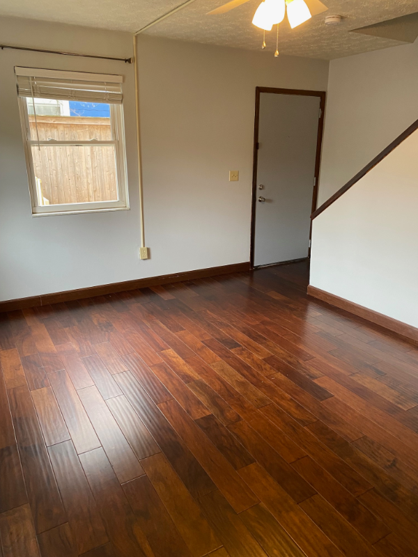 136 W Pacemont Rd - Photo 2 of 31