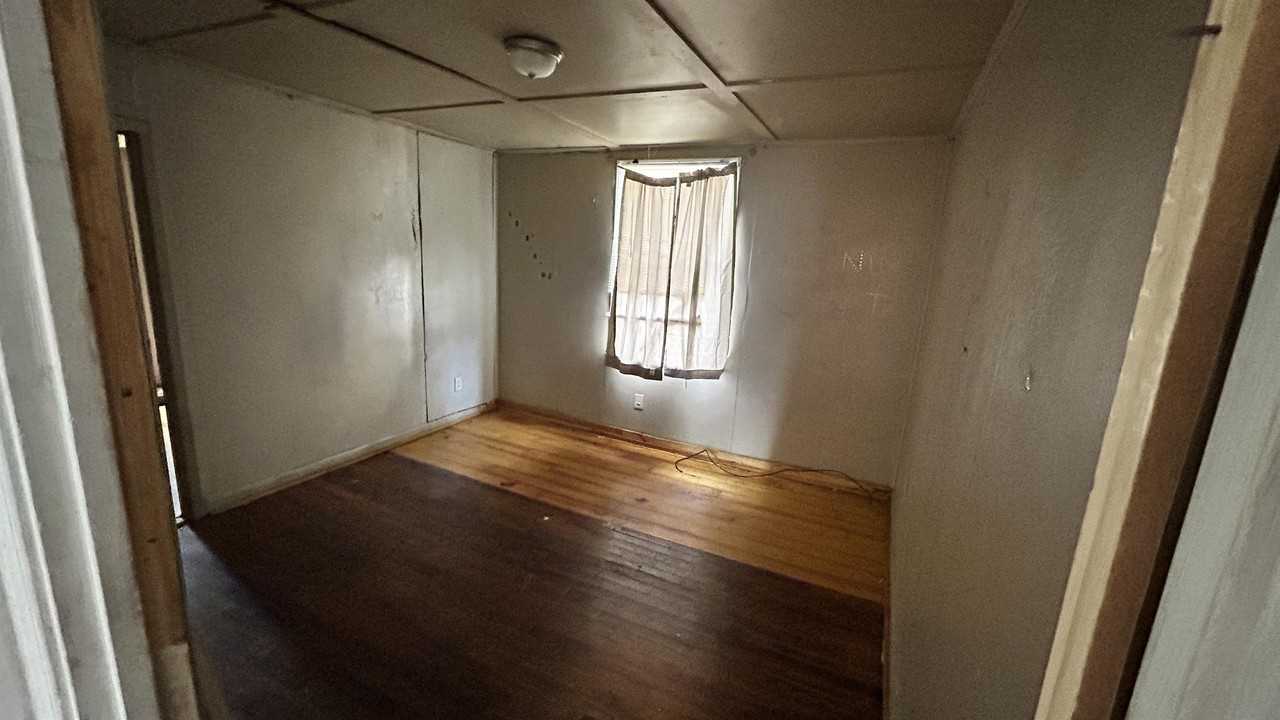 5741 Henagen Ave #1 - Photo 4 of 7