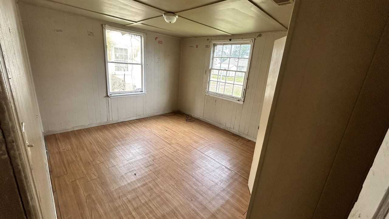 5741 Henagen Ave #1 - Photo 5 of 7