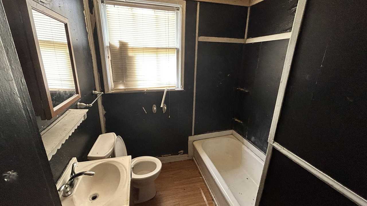 5741 Henagen Ave #1 - Photo 7 of 7