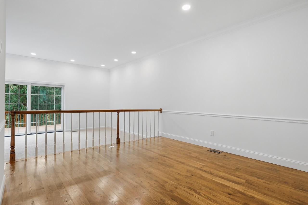 40 Tenby Ct #1 - Photo 3 of 10