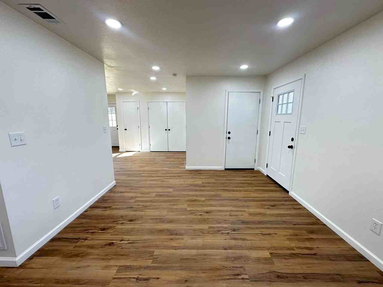 2006 San Francisco Dr #1 - Photo 3 of 22