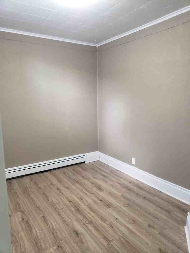 1012 7th Street East #0 - Photo 6 of 11