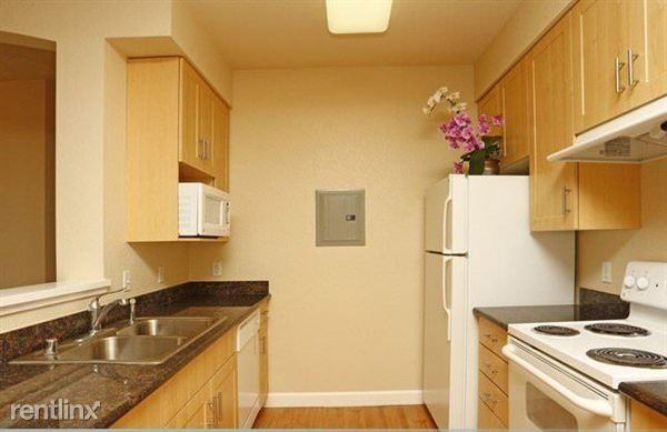 Flora Vista Ave - Photo 3 of 3