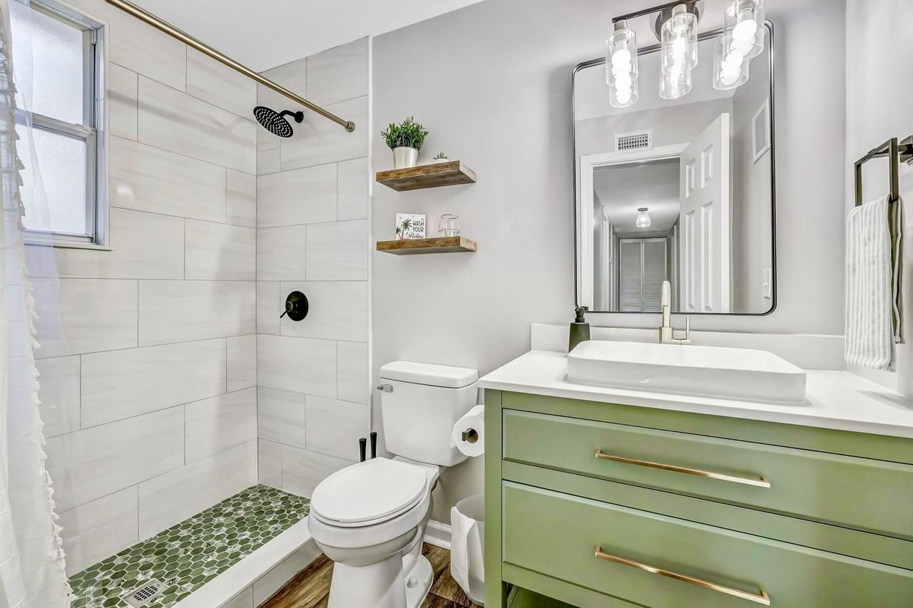 Loyola Dr N - Photo 6 of 25