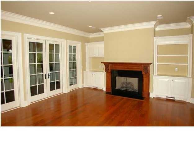 74 Woodford St - Photo 2 of 10