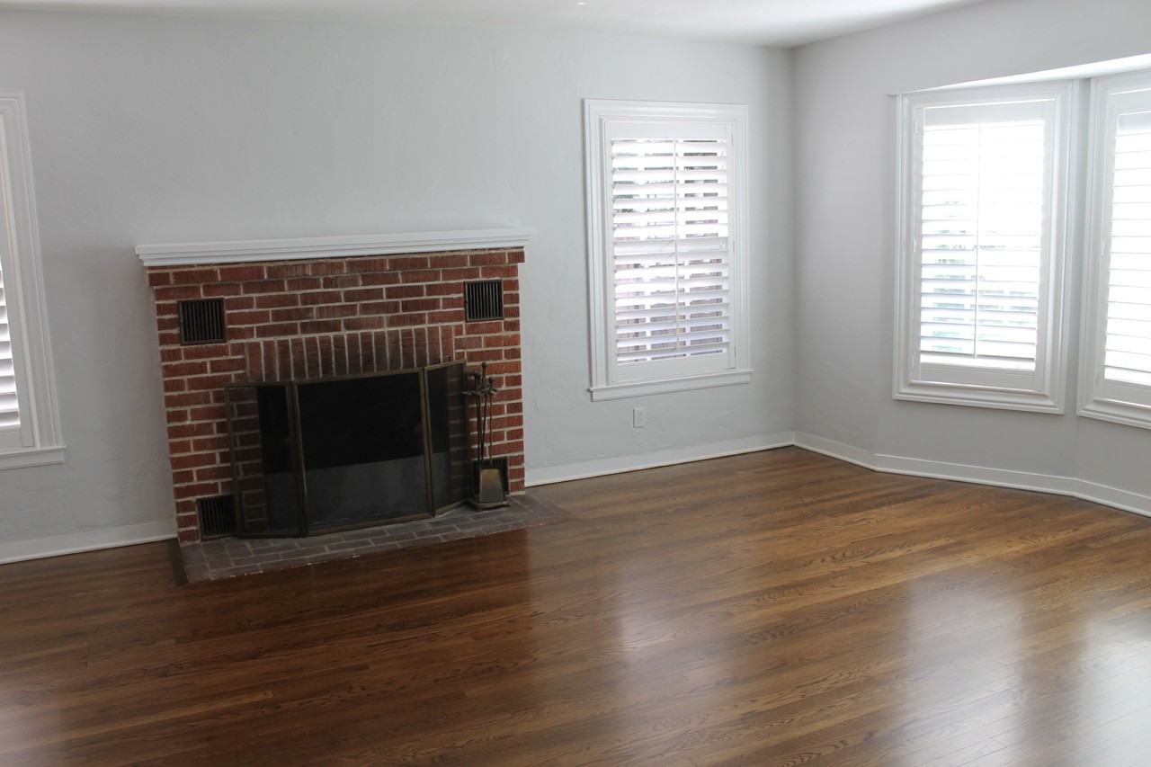 121 Euclid Ave - Photo 2 of 16