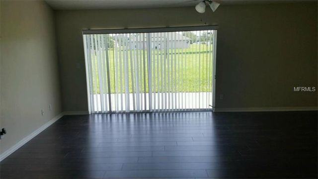 112 Sanderling Dr - Photo 2 of 12