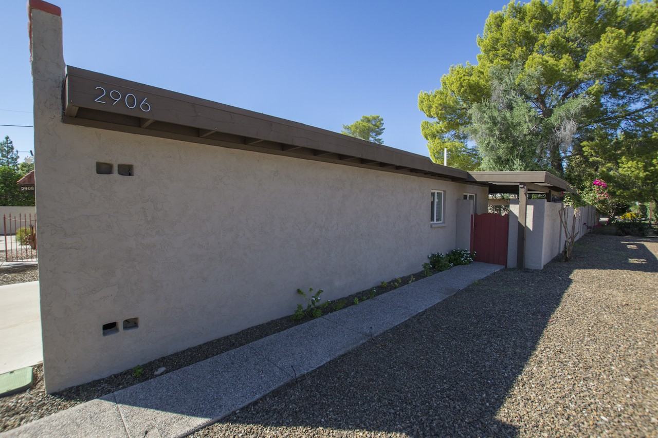 2906 S Price Rd - Photo 2 of 16