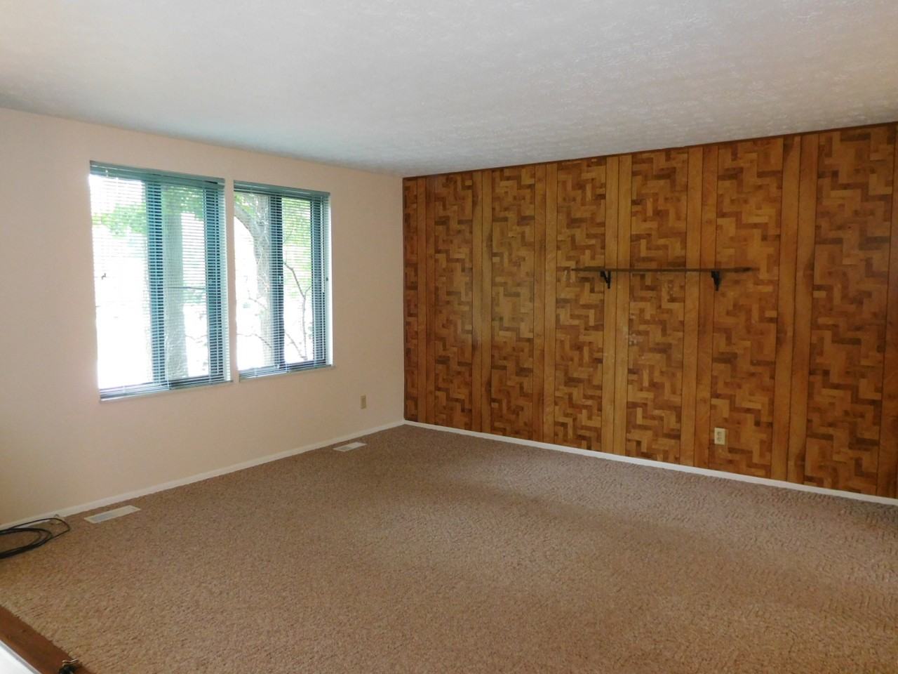 10311 Smugglers Cove - Photo 2 of 27