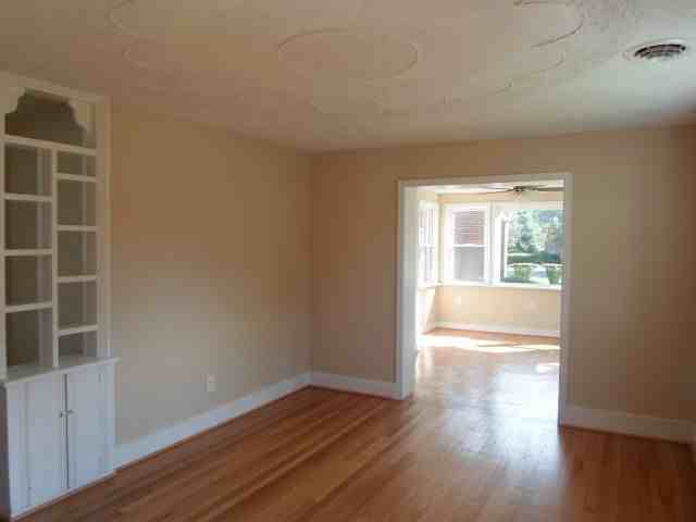 103 Larne Ave - Photo 2 of 13