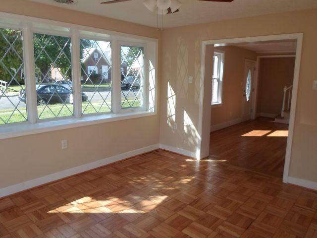 103 Larne Ave - Photo 3 of 13