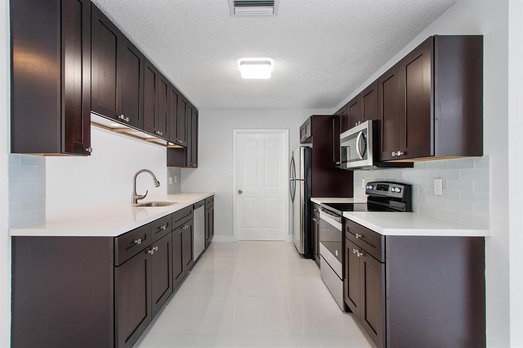 9611 Saddlebrook Drive - Photo 3 of 13