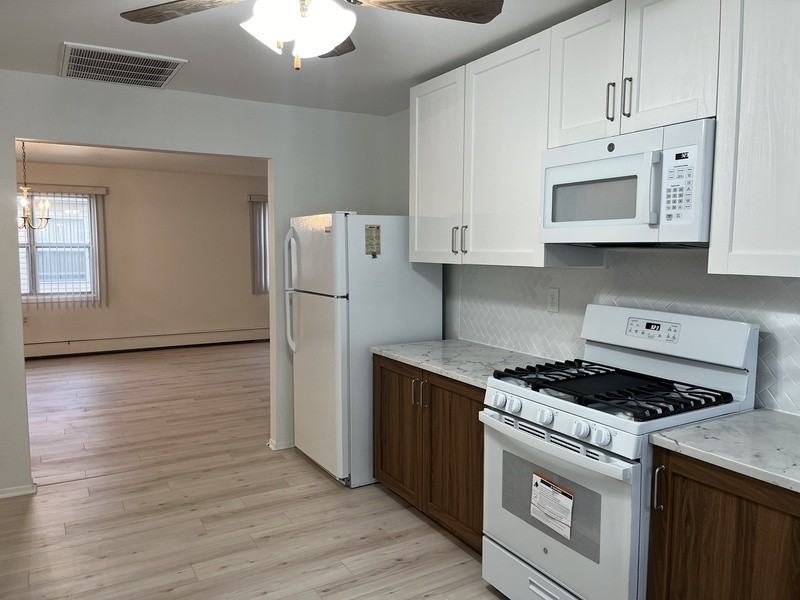 3 Pulaski Blvd - Photo 2 of 13